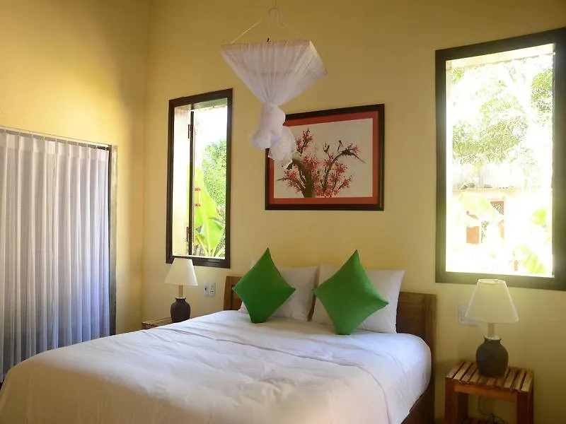 Red Flower Cottages Homestay Hoi An