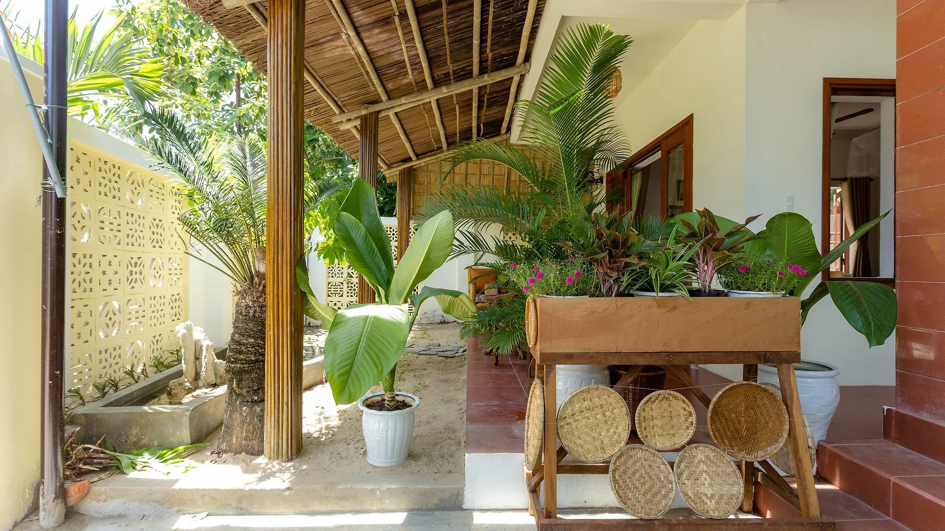 Red Flower Cottages Homestay Hoi An