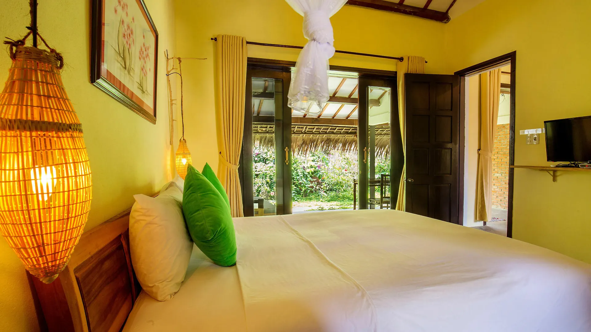 Red Flower Cottages Homestay Hoi An